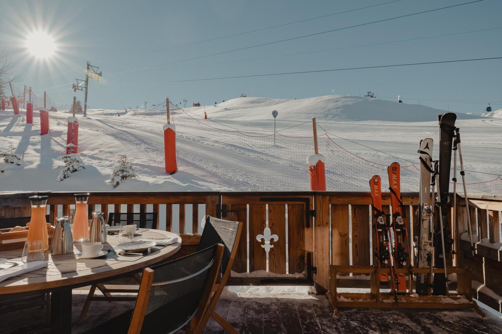 Ultima Hotel Courchevel Exterior foto